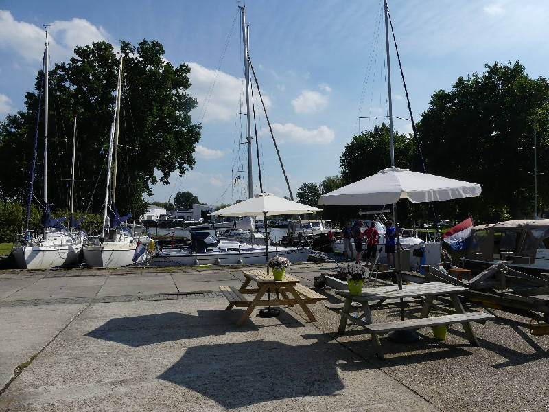 Terrasse Yachtcharter Hospes